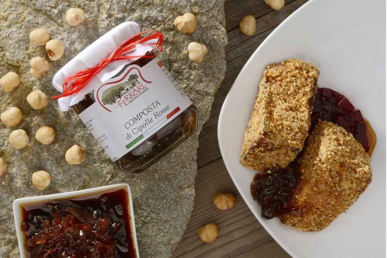 LONZA DI MAIALE in CROSTA DI NOCCIOLE con CONFETTURA DI CIPOLLE e INSALATINA DI BARBABIETOLE - Casa Ferrari