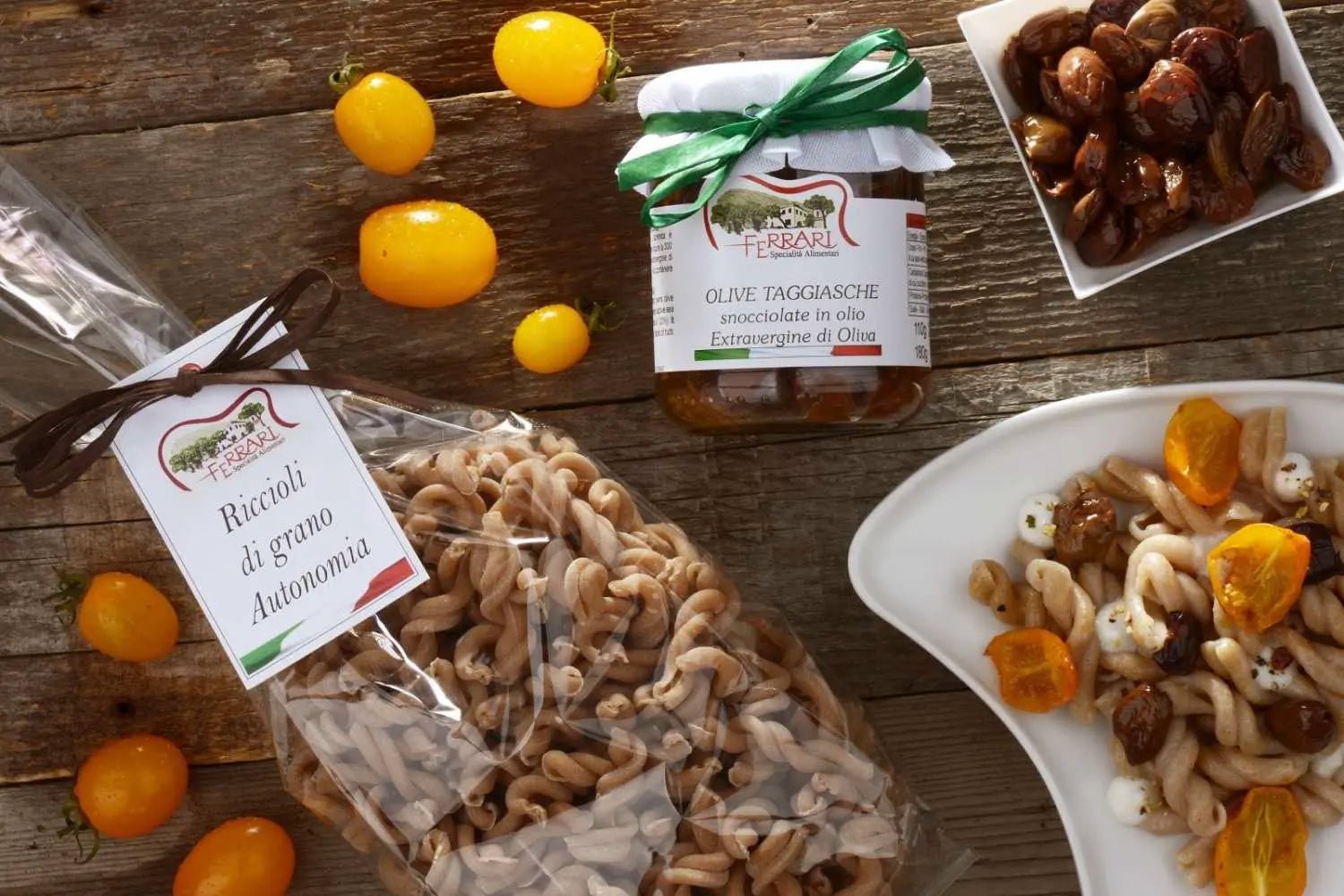 RICCIOLI DI GRANO AUTONOMIA con OLIVE TAGGIASCHE, POMODORINI CONFIT e CREMA DI BURRATA - Casa Ferrari